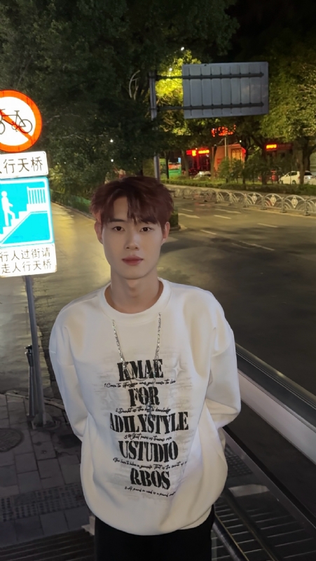 与宇的第二张照片--保定相亲服务中心