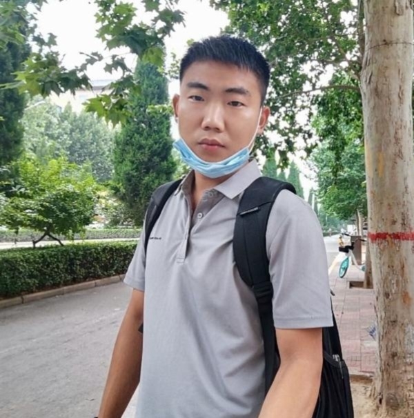 90年男征婚的第一张照片--保定相亲服务中心