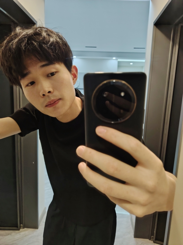 杨苏帝的第二张照片--保定相亲服务中心