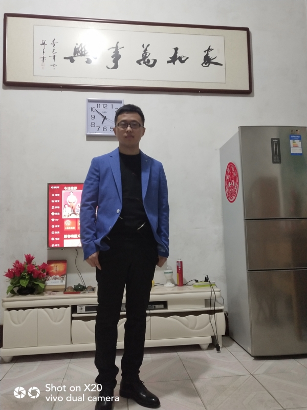 孤独的狼的第一张照片--保定相亲服务中心