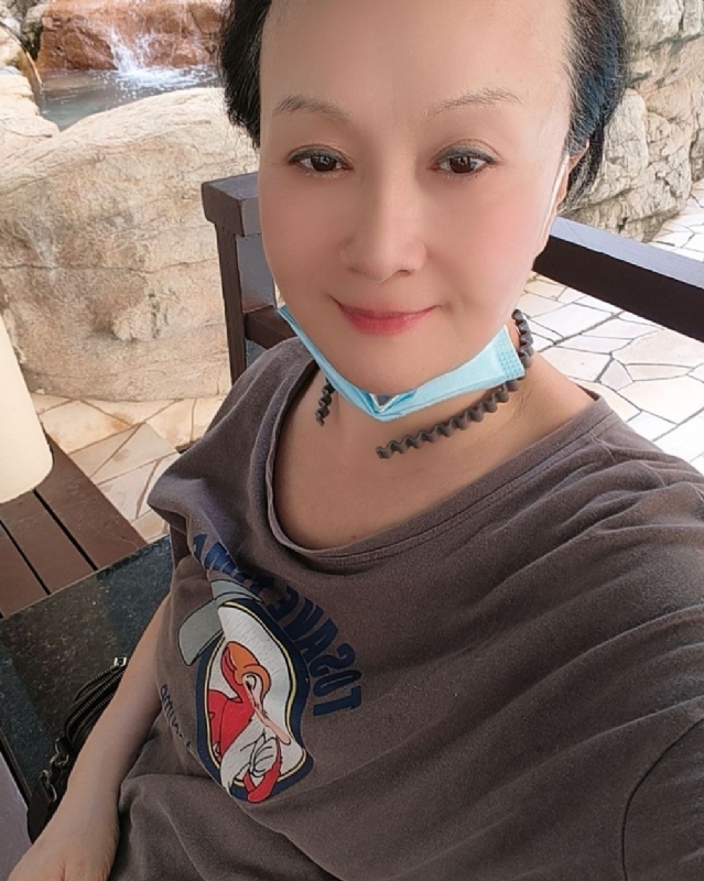 hong的第二张照片--保定相亲服务中心