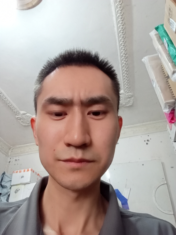 西门吹雪的第一张照片--保定相亲服务中心