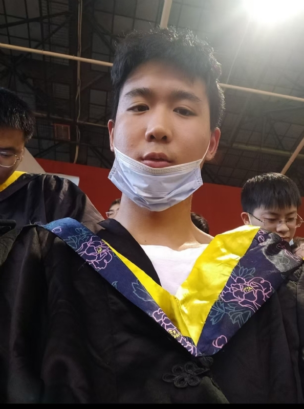 落落大方的第一张照片--保定相亲服务中心