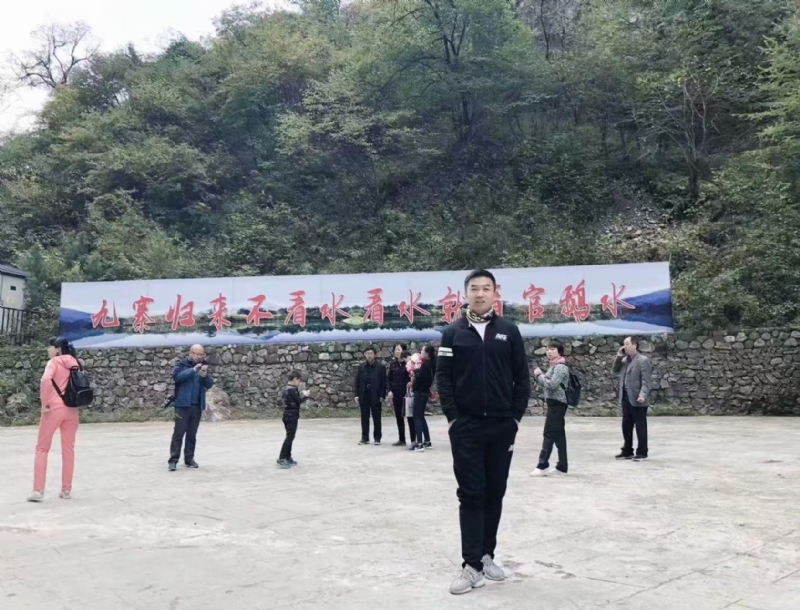 牵手的第一张照片--保定相亲服务中心