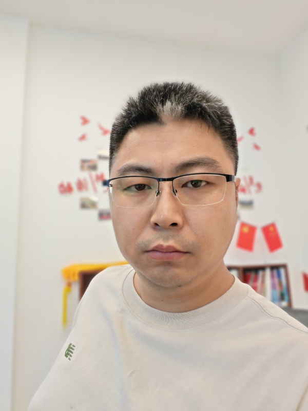 苦海寻舟的第一张照片--保定相亲服务中心