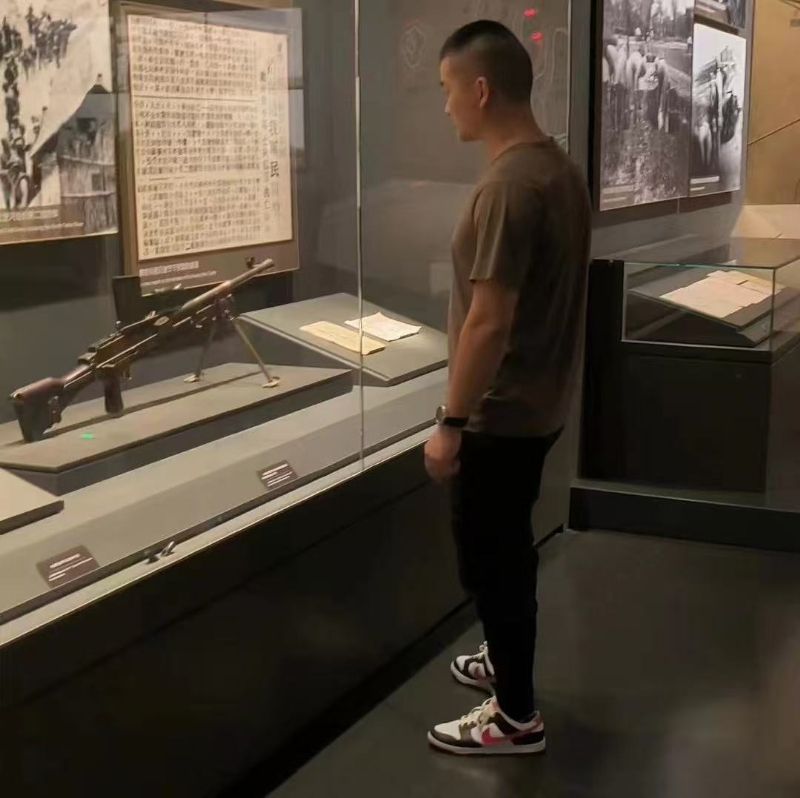 霸气的第一张照片--保定相亲服务中心