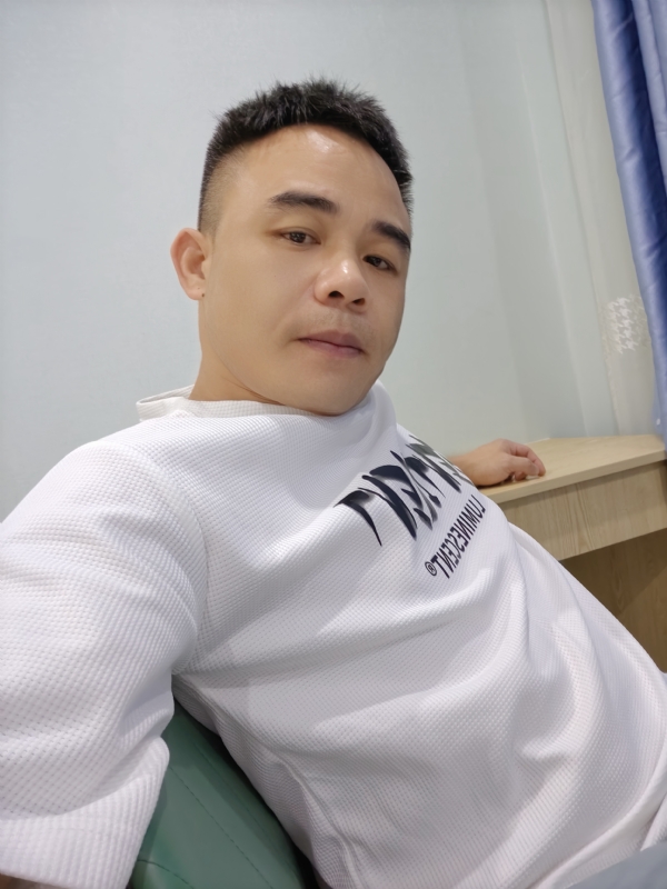 下一站的我的第二张照片--保定相亲服务中心