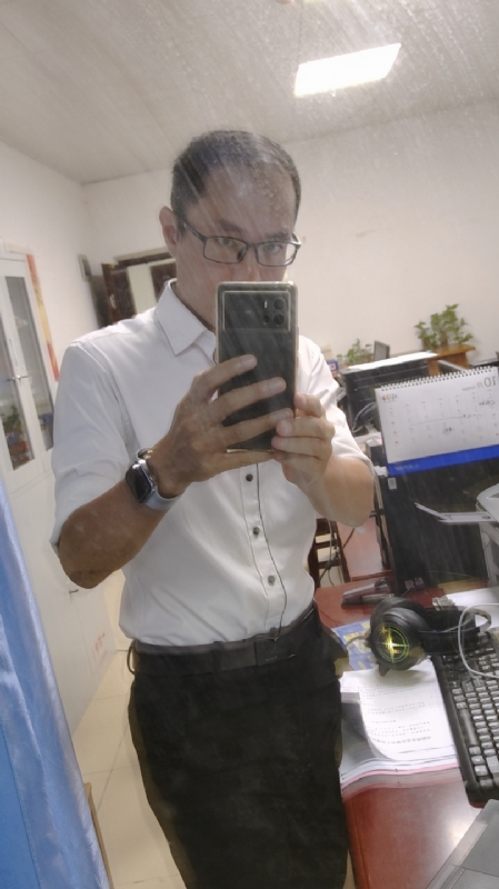 老蔡先生的第一张照片--保定相亲服务中心