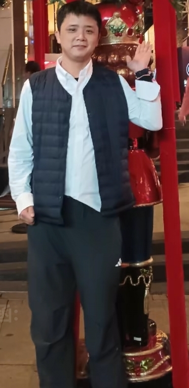 龙的陪伴的第一张照片--保定相亲服务中心