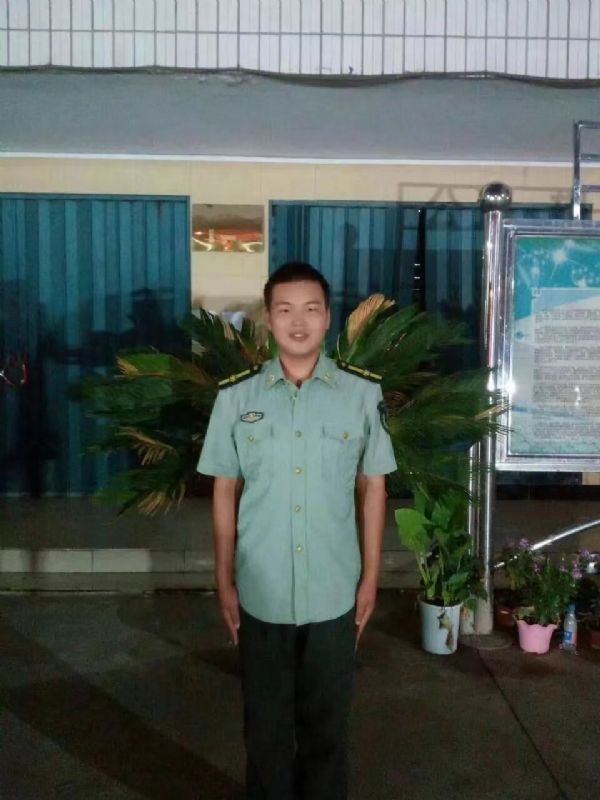 程程的第一张照片--保定相亲服务中心