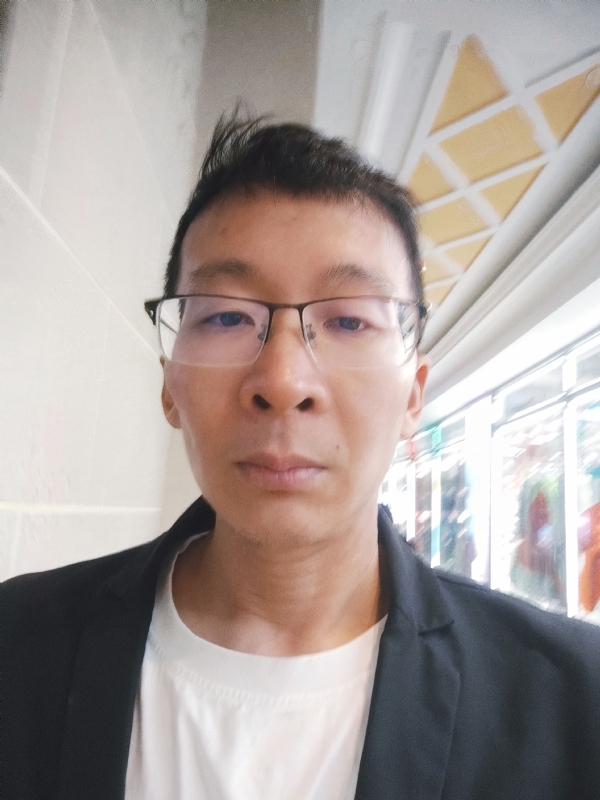 欣欣向荣的第一张照片--保定相亲服务中心