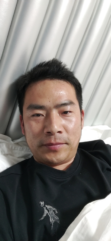 携手共进的第一张照片--保定相亲服务中心